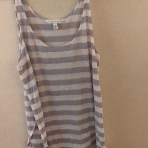 2 VS tanks size medium